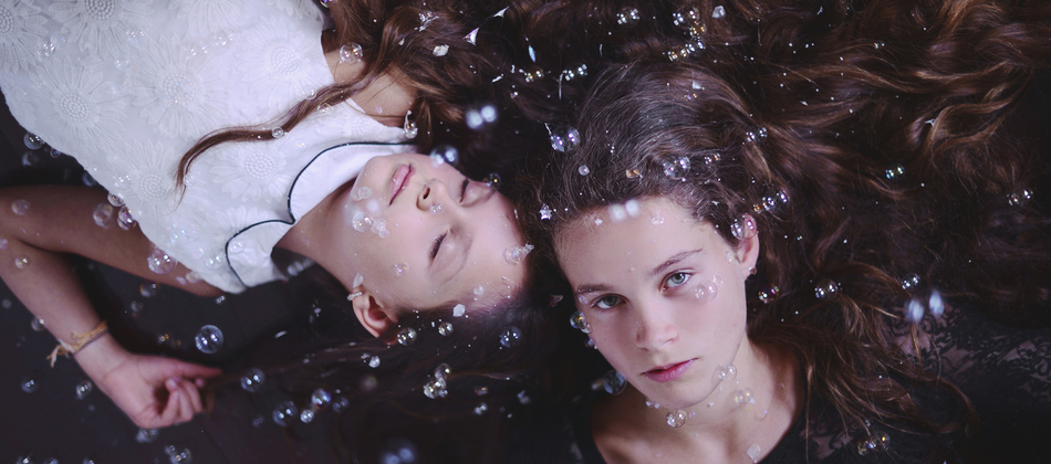Sisters / An exhibition by Anna Rakhvalova